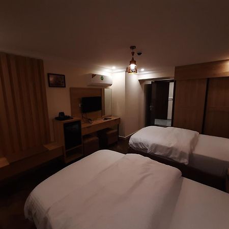 Petra Visitors Hotel Вади Муса Экстерьер фото