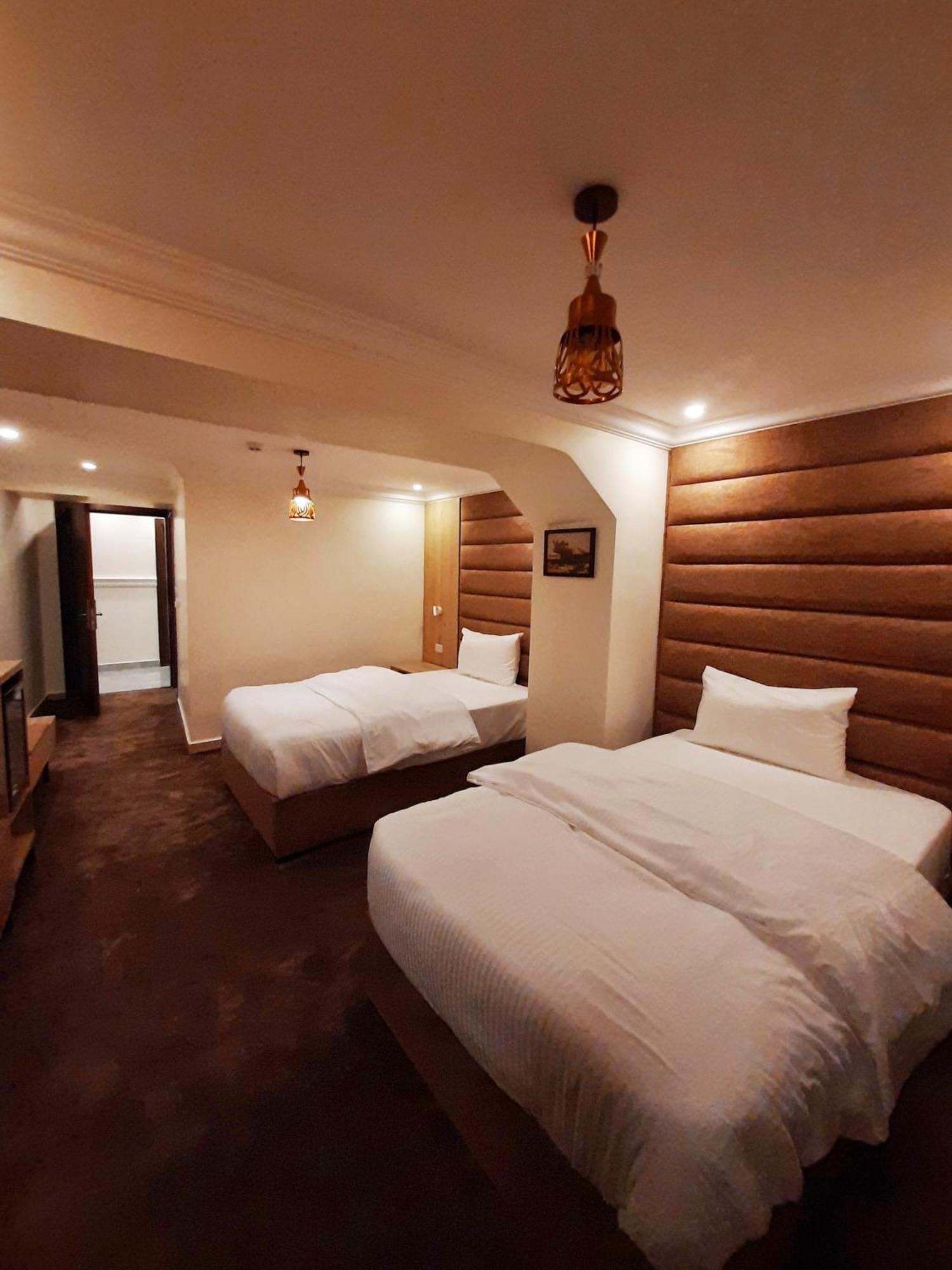 Petra Visitors Hotel Вади Муса Экстерьер фото