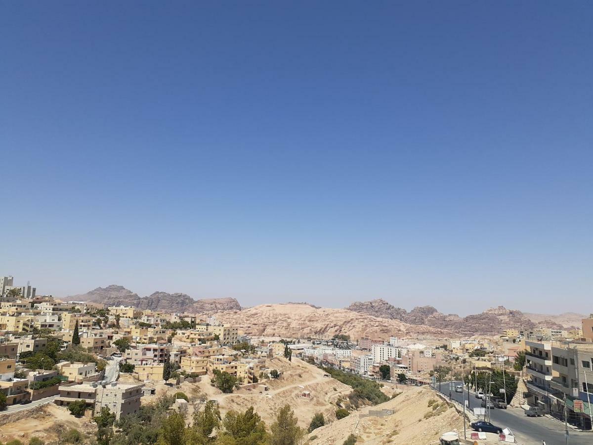 Petra Visitors Hotel Вади Муса Экстерьер фото