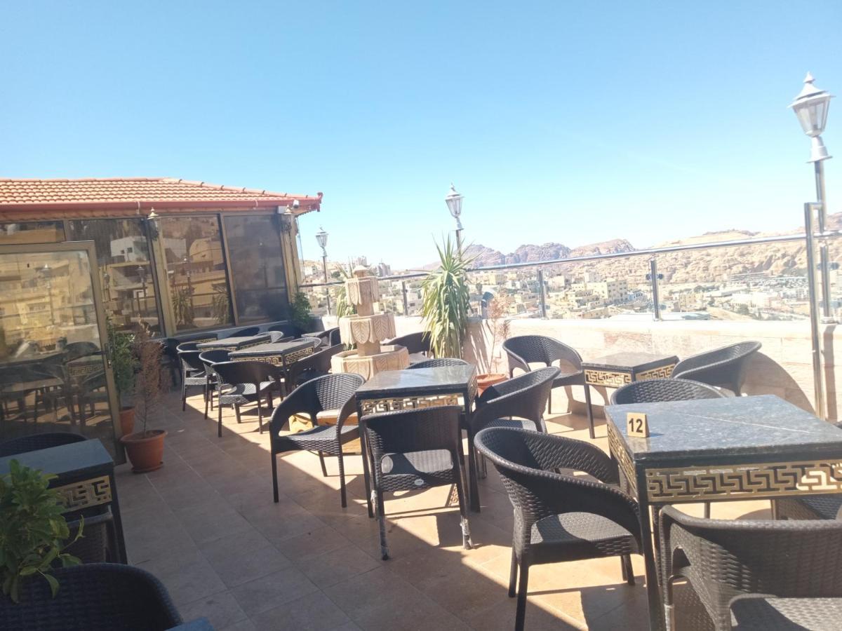 Petra Visitors Hotel Вади Муса Экстерьер фото